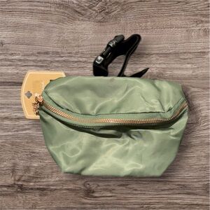 Sleek Green Belt Bag